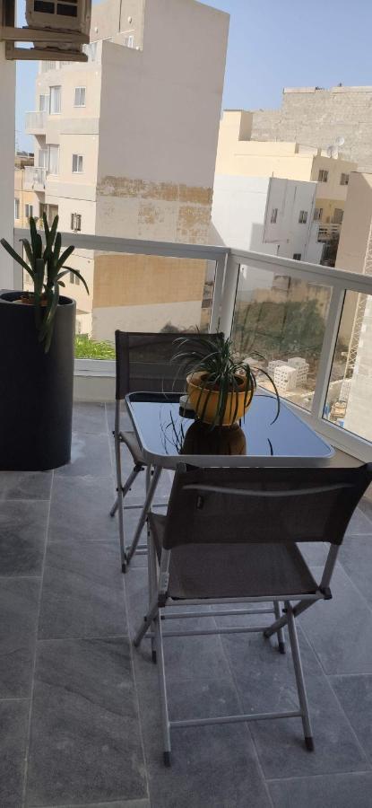 Rebak Place- A Bright & Charming Getaway 마르사스칼라 외부 사진
